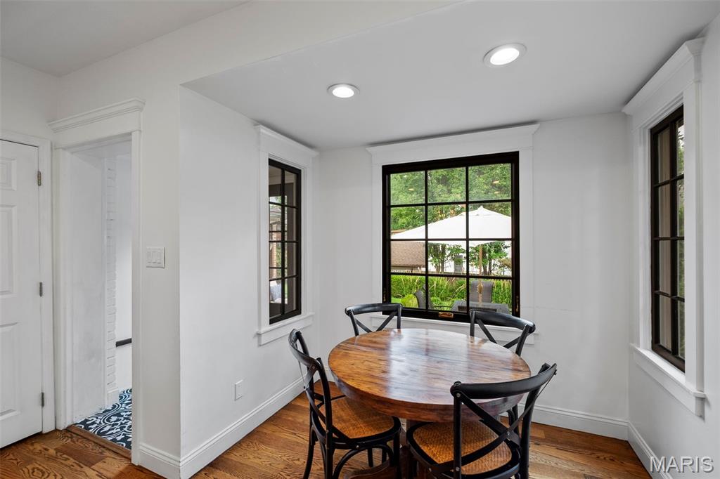 7400 Buckingham Drive