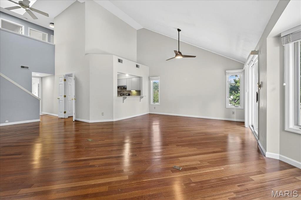 4454 Lindell Boulevard Unit: 32