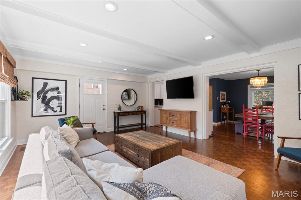 600 S Berry Road