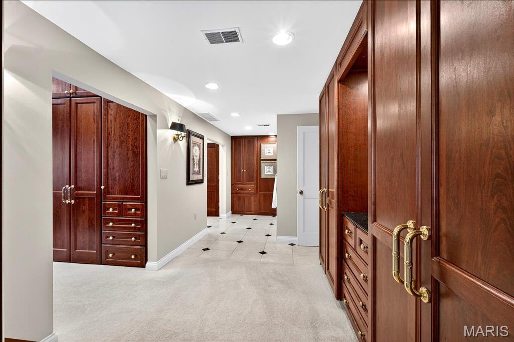 61 Fair Oaks Drive