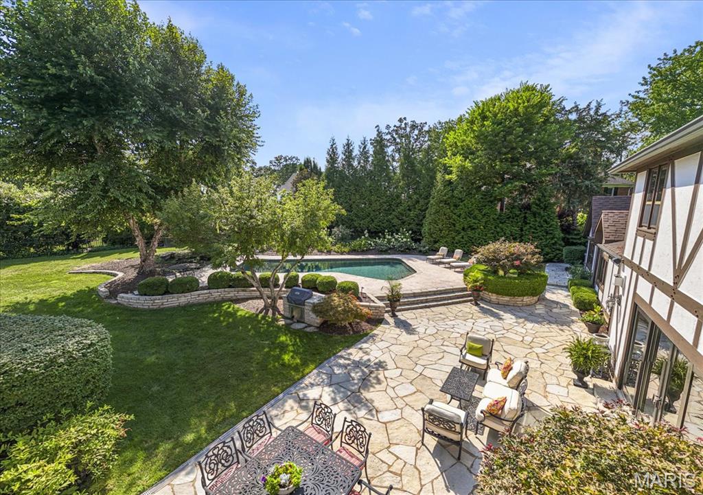 61 Fair Oaks Drive