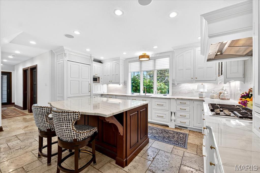 61 Fair Oaks Drive