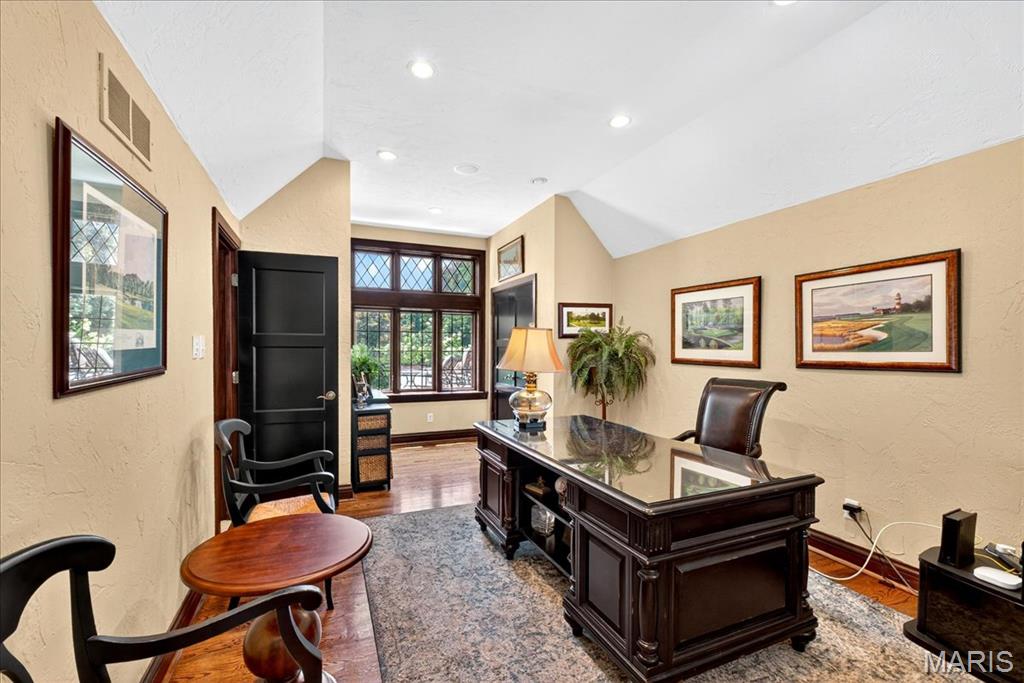61 Fair Oaks Drive