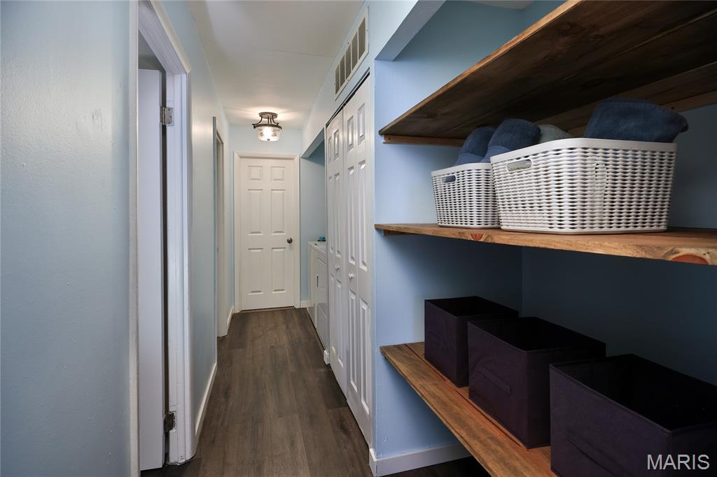 5 Bluegrass Lane