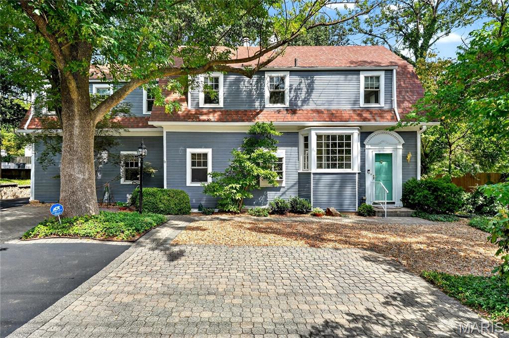 8955 Ladue Road