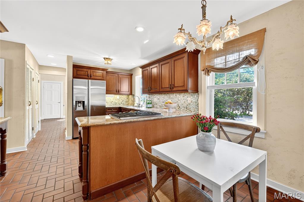8955 Ladue Road