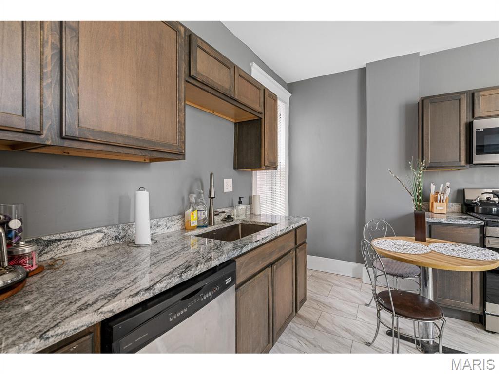 3523-3527 Michigan Avenue