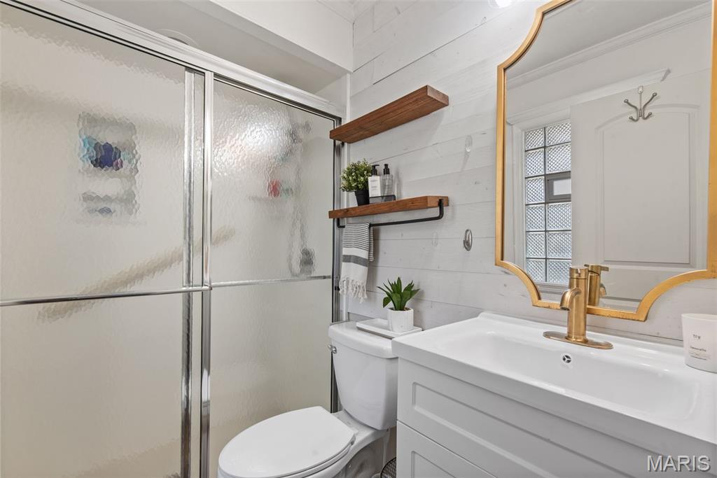 1715 Pine Hill Drive