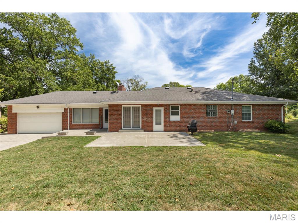 9041 Saranac Drive
