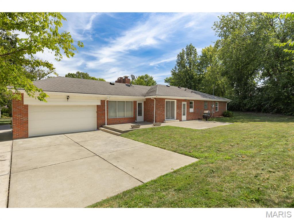 9041 Saranac Drive