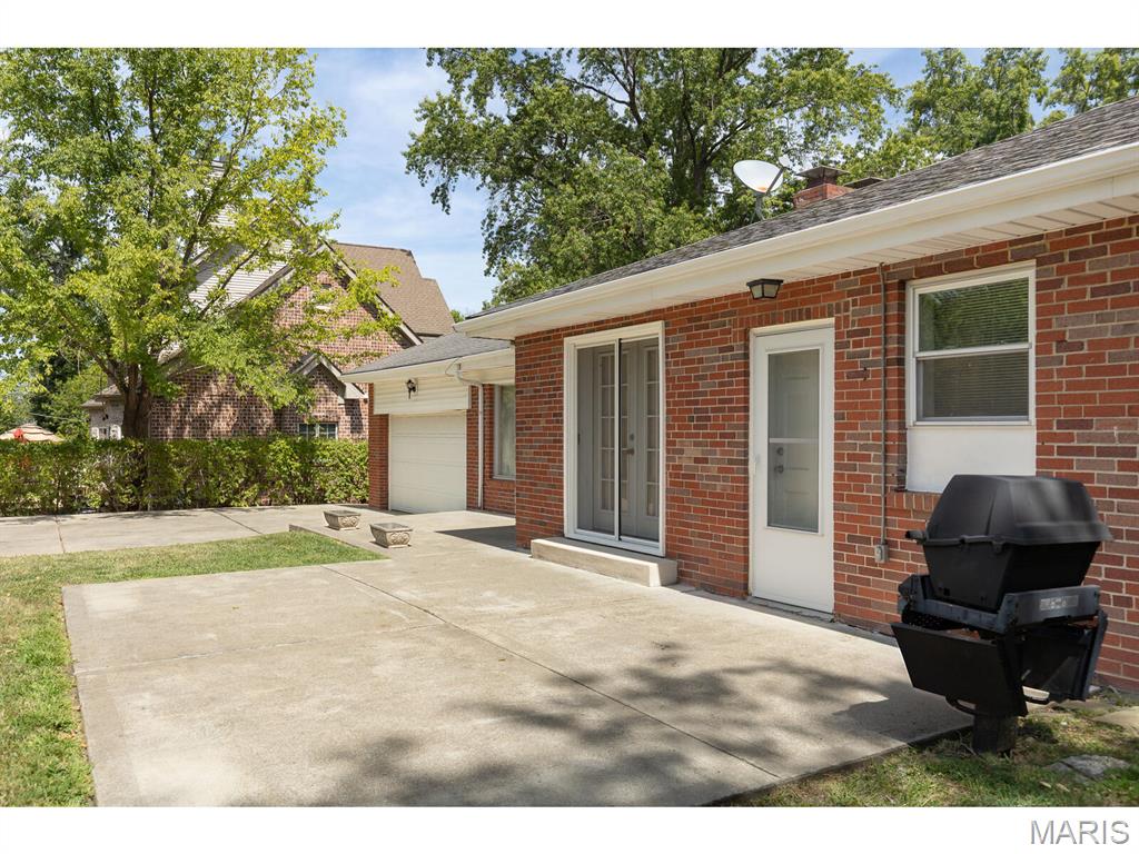 9041 Saranac Drive