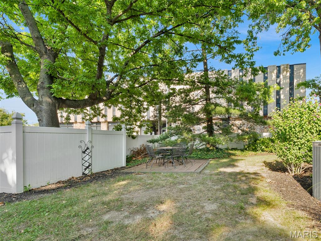 102 E Bodley Avenue Unit: 204