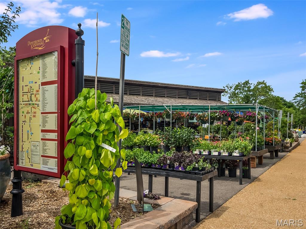 102 E Bodley Avenue Unit: 204