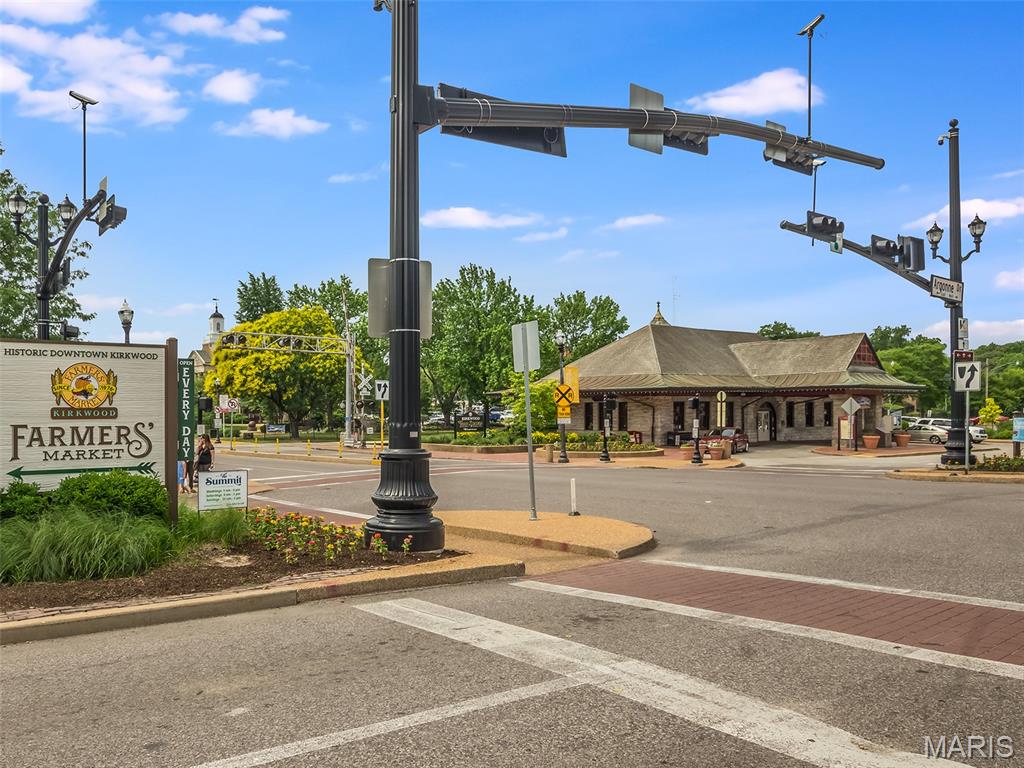 102 E Bodley Avenue Unit: 204