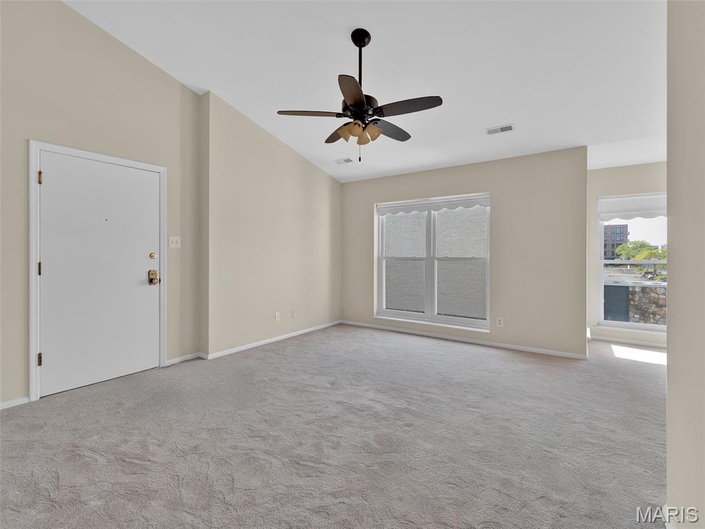 102 E Bodley Avenue Unit: 204