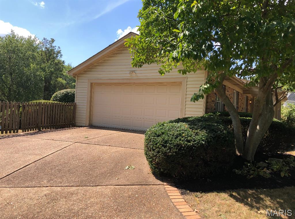 14112 Glen Cove Drive