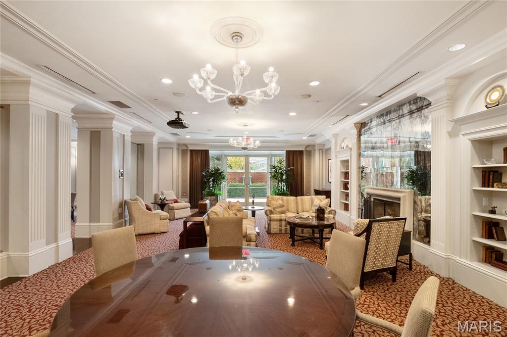 150 Carondelet Plaza Unit: 302
