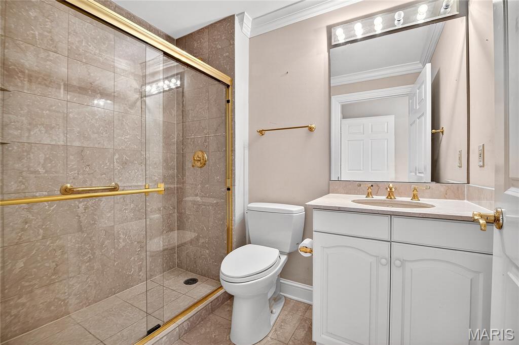150 Carondelet Plaza Unit: 302