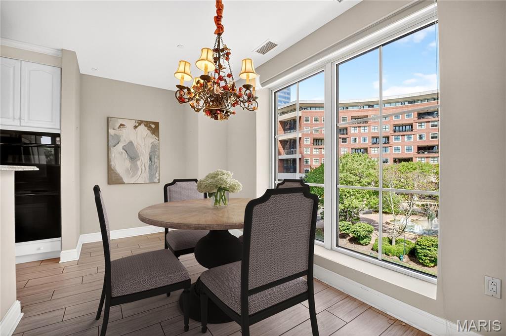 150 Carondelet Plaza Unit: 302