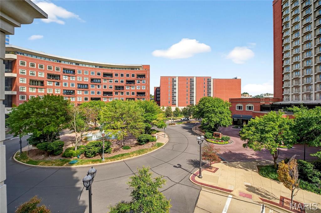 150 Carondelet Plaza Unit: 302