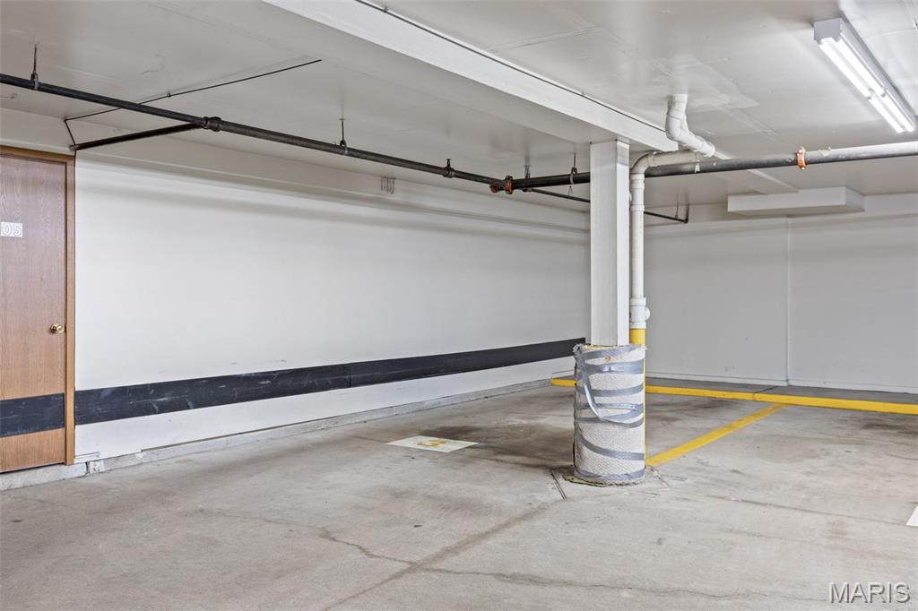 4570 Laclede Avenue Unit: 301