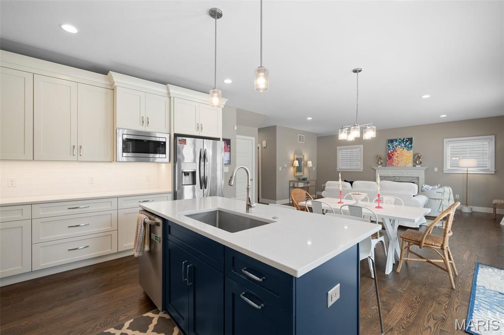 911 Cleveland Avenue