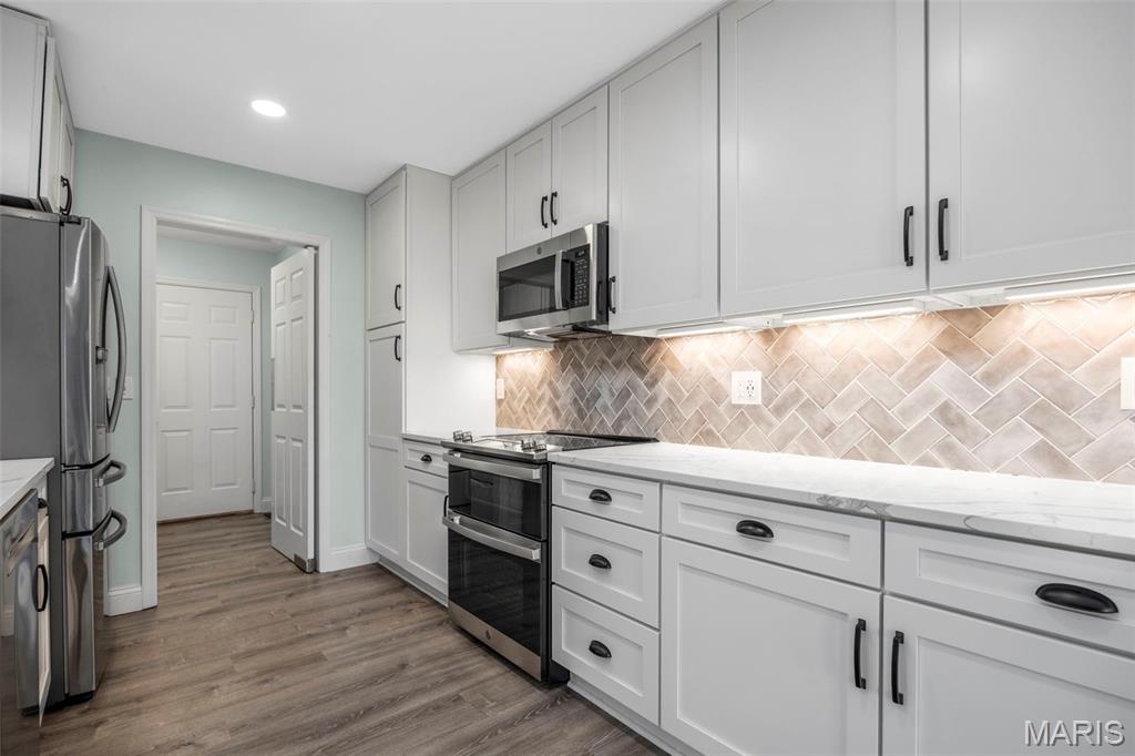 207 Southern Oaks Drive Unit: 14A