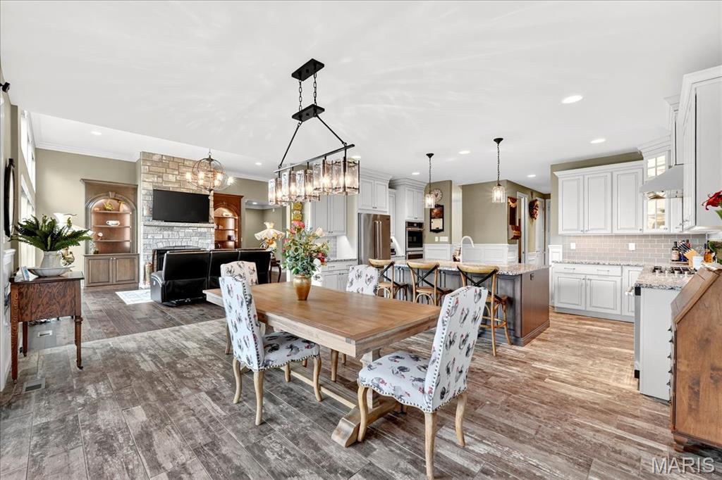 788 Village View Circle