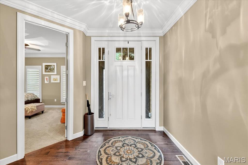 788 Village View Circle