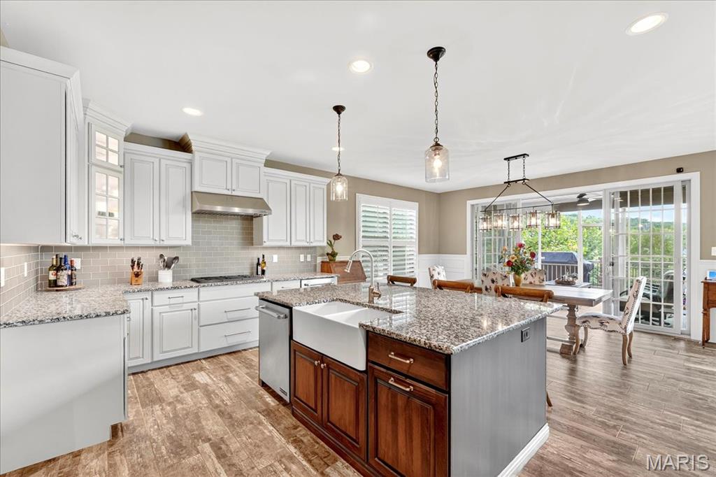 788 Village View Circle