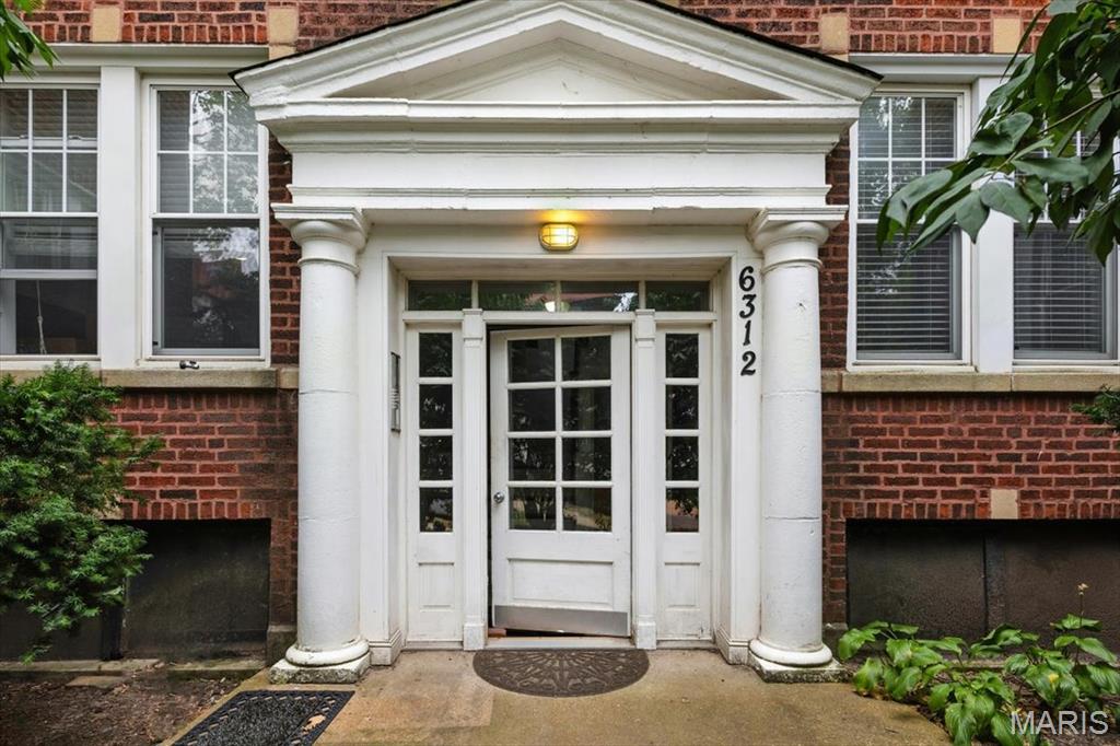 6312 Southwood Avenue Unit: 1W