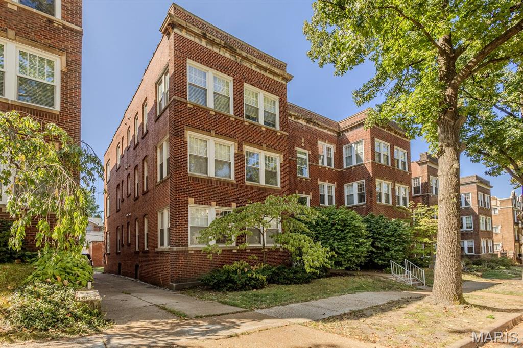 6312 Southwood Avenue Unit: 1W