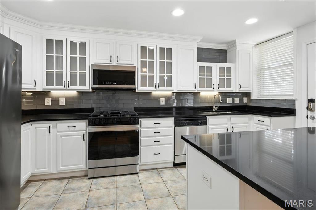 6312 Southwood Avenue Unit: 1W