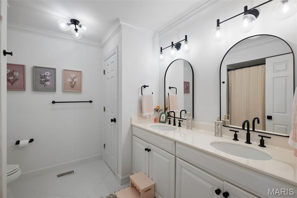 509 Stone Ridge Circle Court