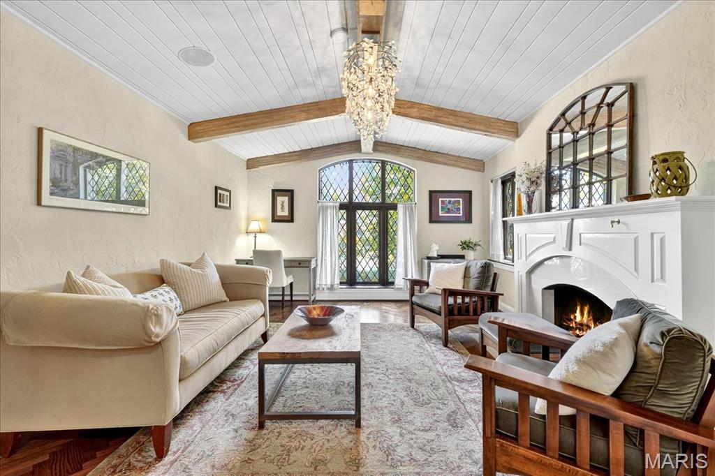 7501 Cromwell Drive