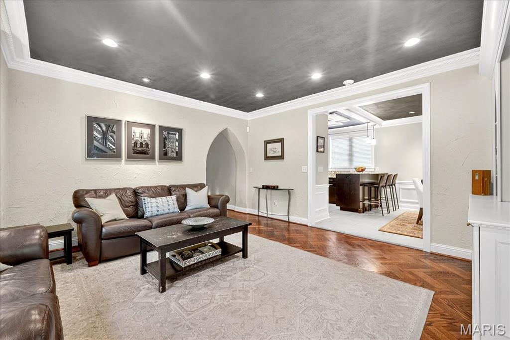 7501 Cromwell Drive