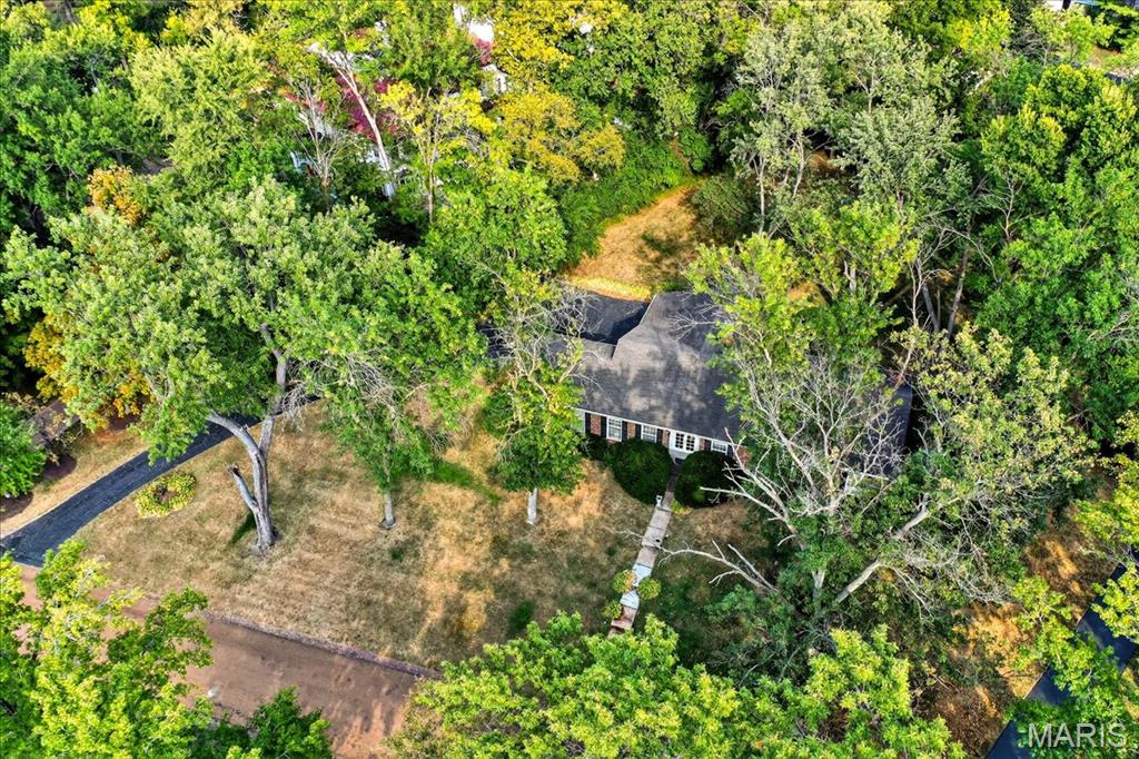 1140 Hillside Drive