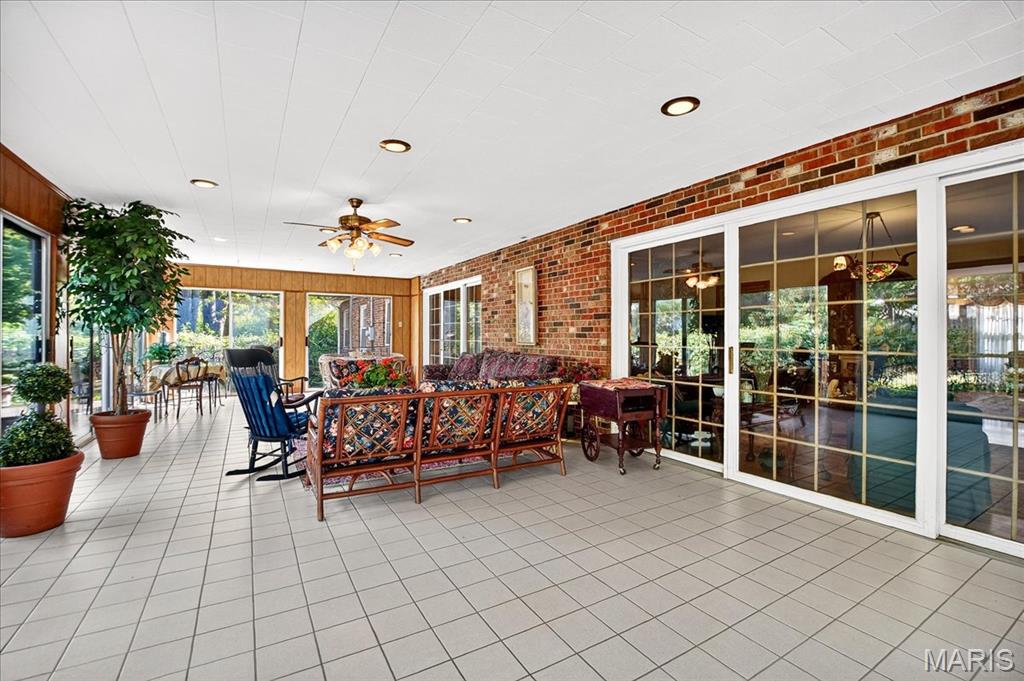 1140 Hillside Drive