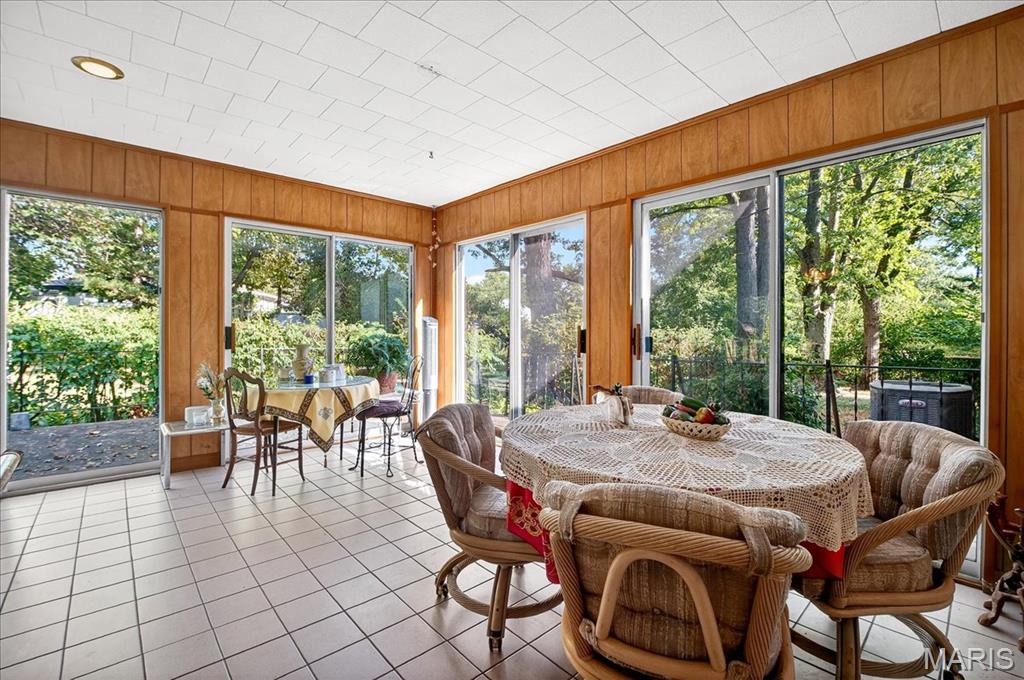 1140 Hillside Drive