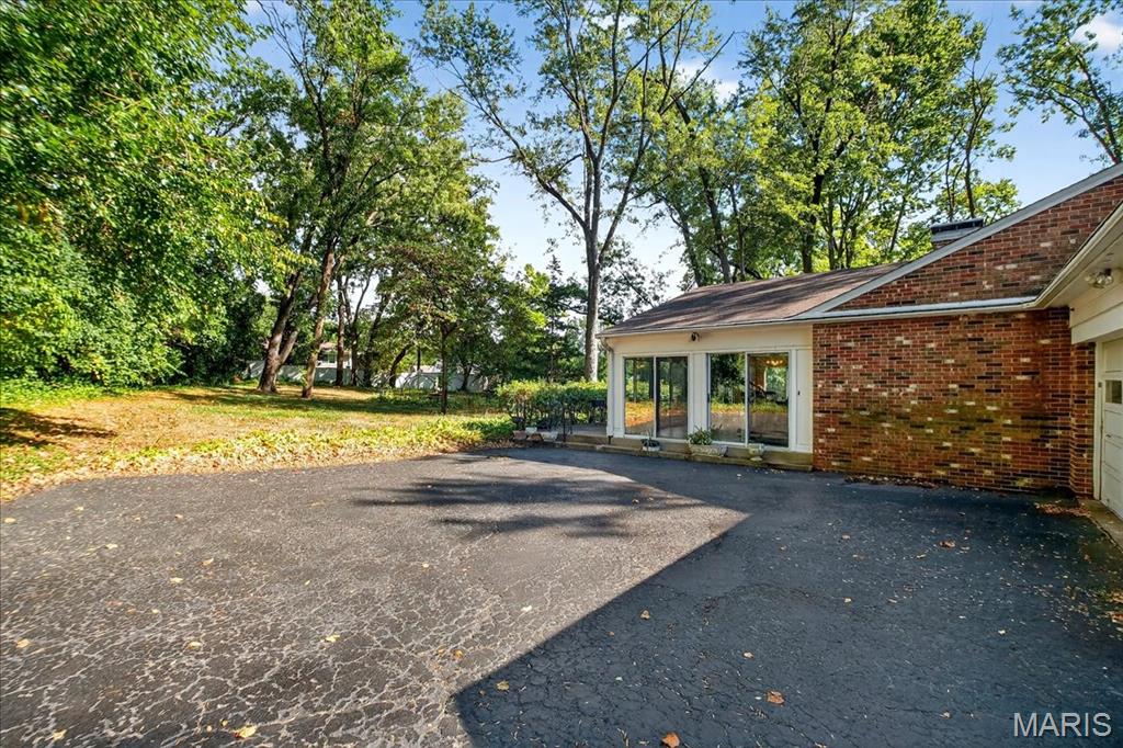 1140 Hillside Drive