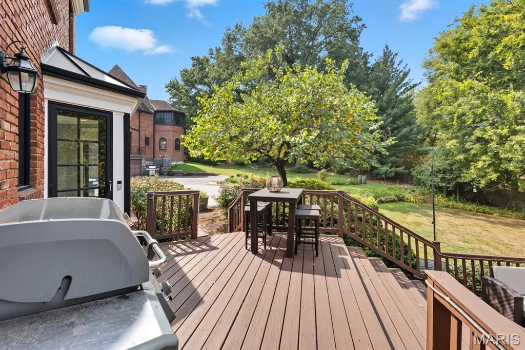 50 Lake Forest Drive