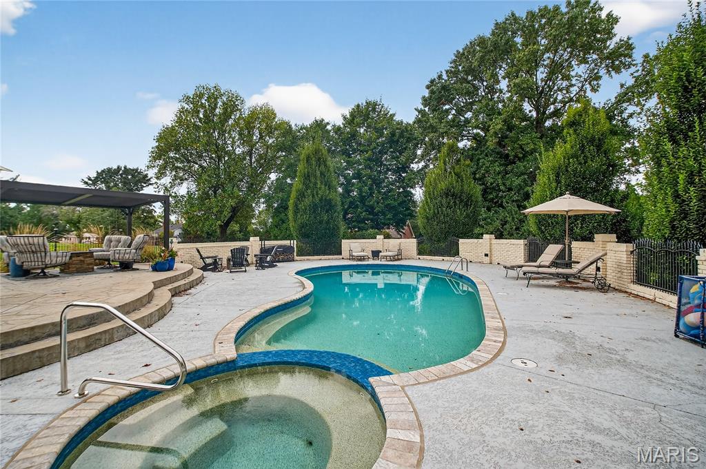 52 Muirfield Court