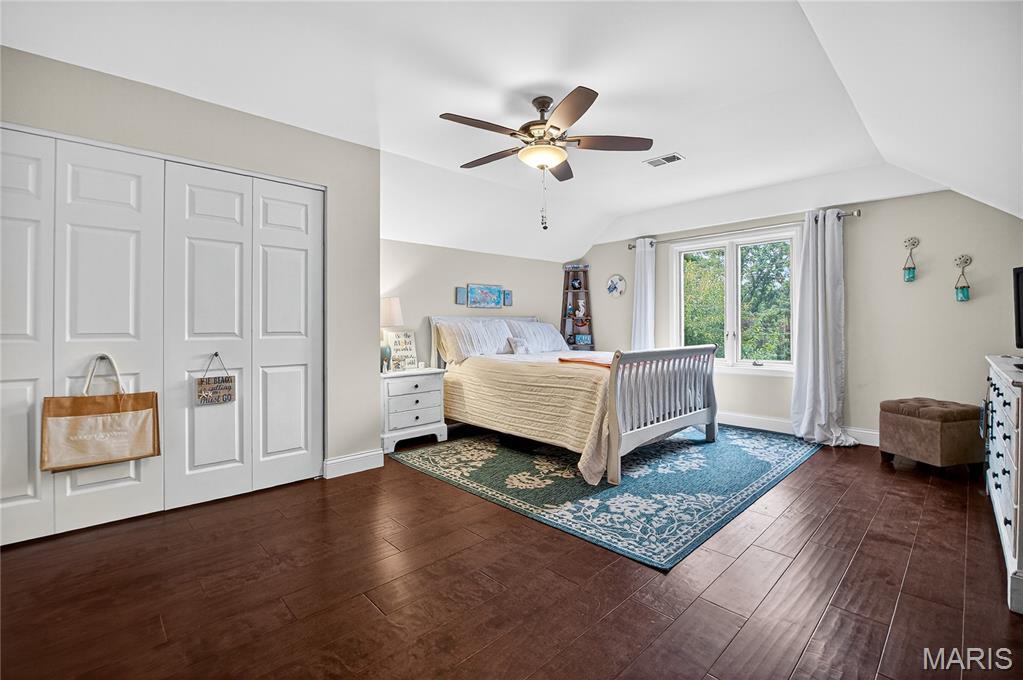 52 Muirfield Court