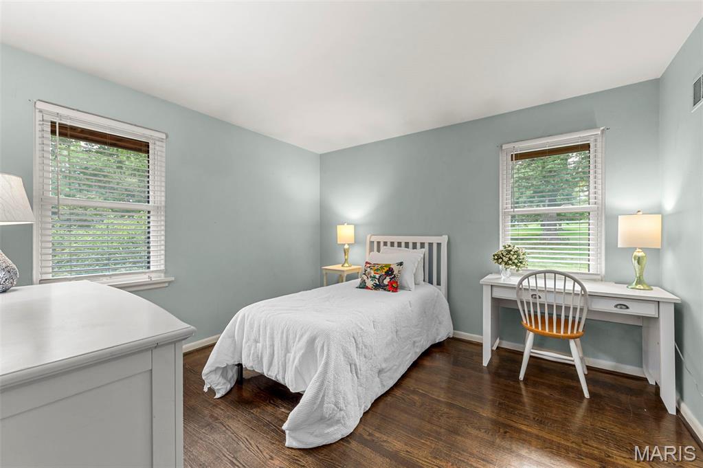 10 Westfield Lane