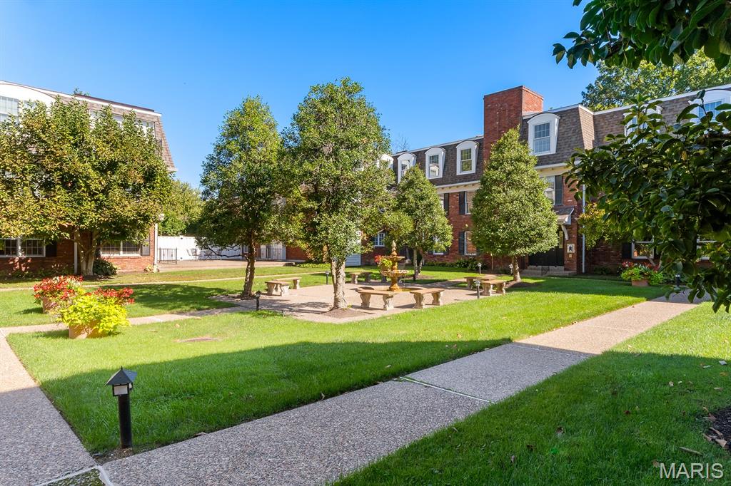 522 N Kirkwood Road Unit: 2B