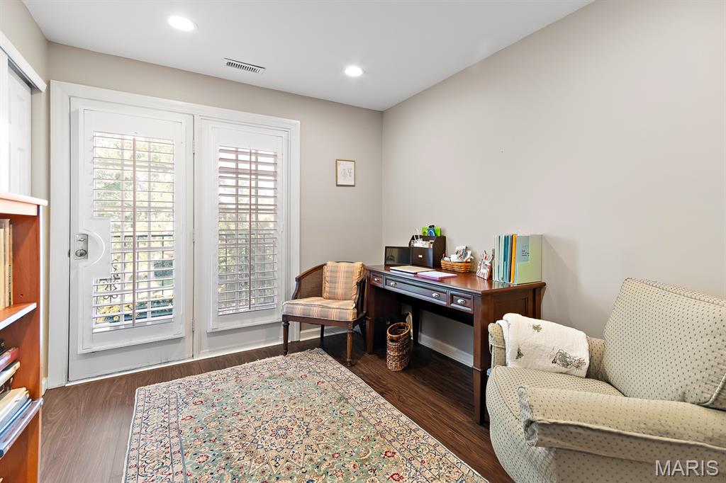 522 N Kirkwood Road Unit: 2B