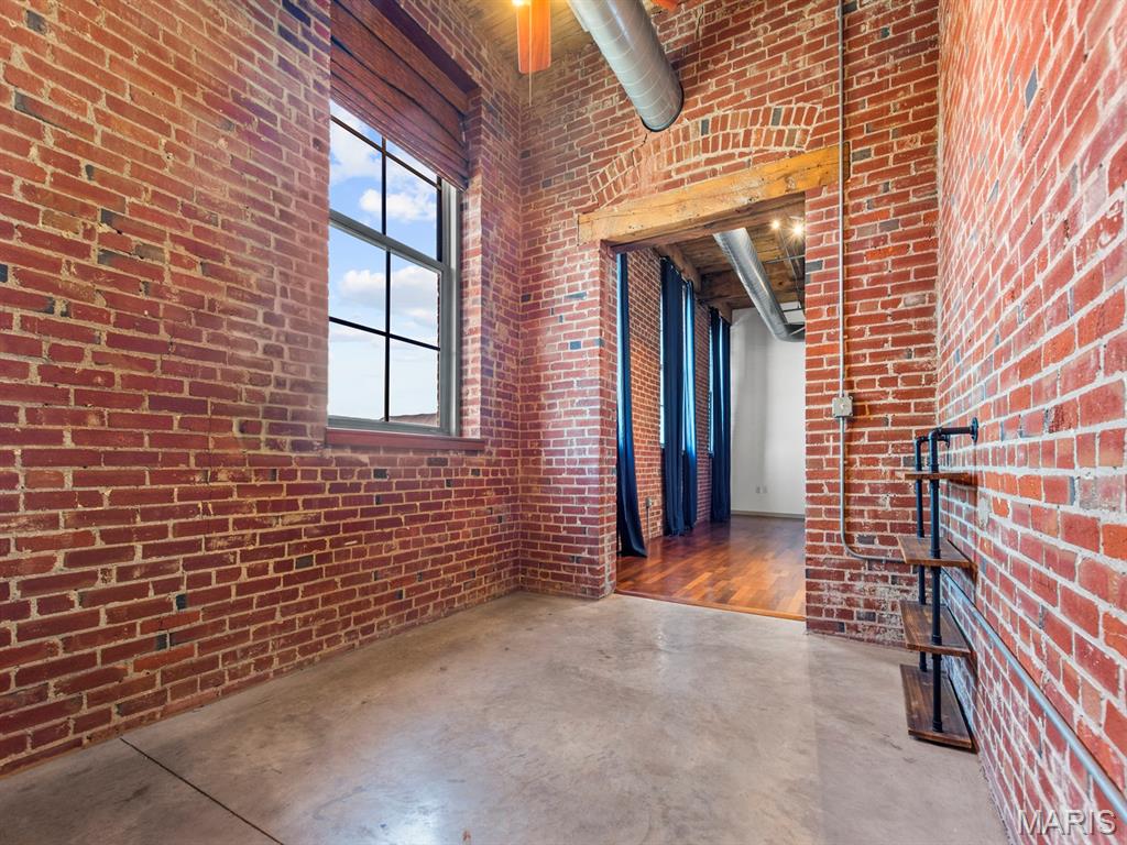 721 N 17th Street Unit: 203