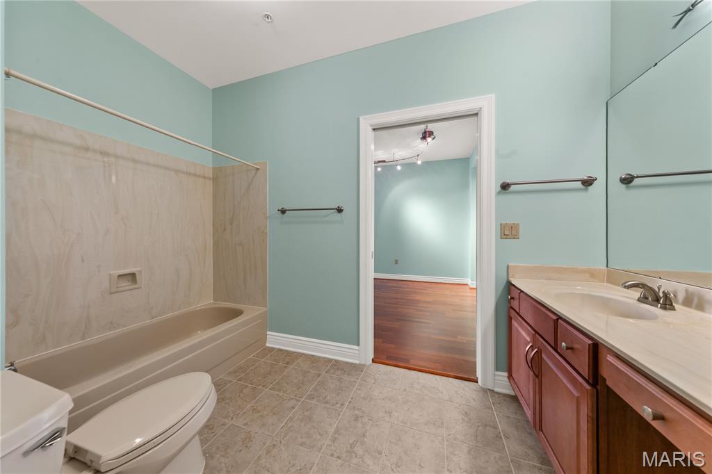 400 S 14th Street Unit: 1115