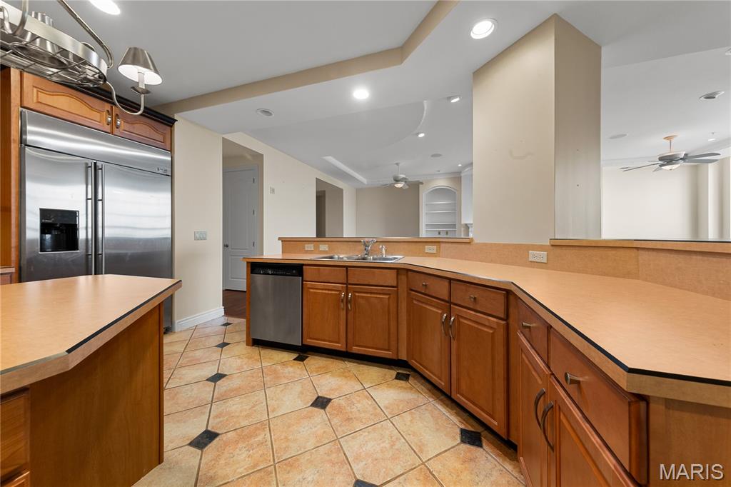 400 S 14th Street Unit: 1115