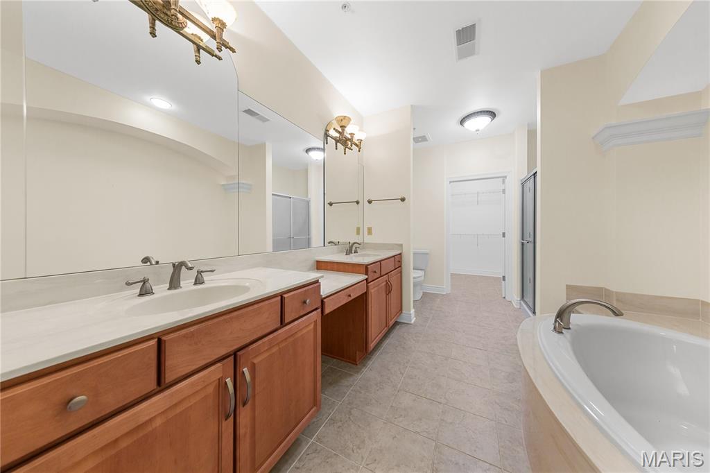 400 S 14th Street Unit: 1115